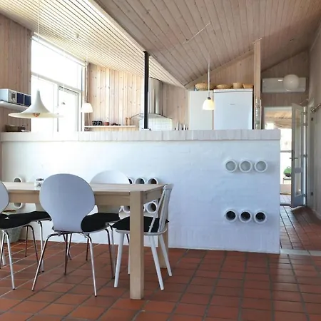 3 Bedroom Cozy In Hvide Sande